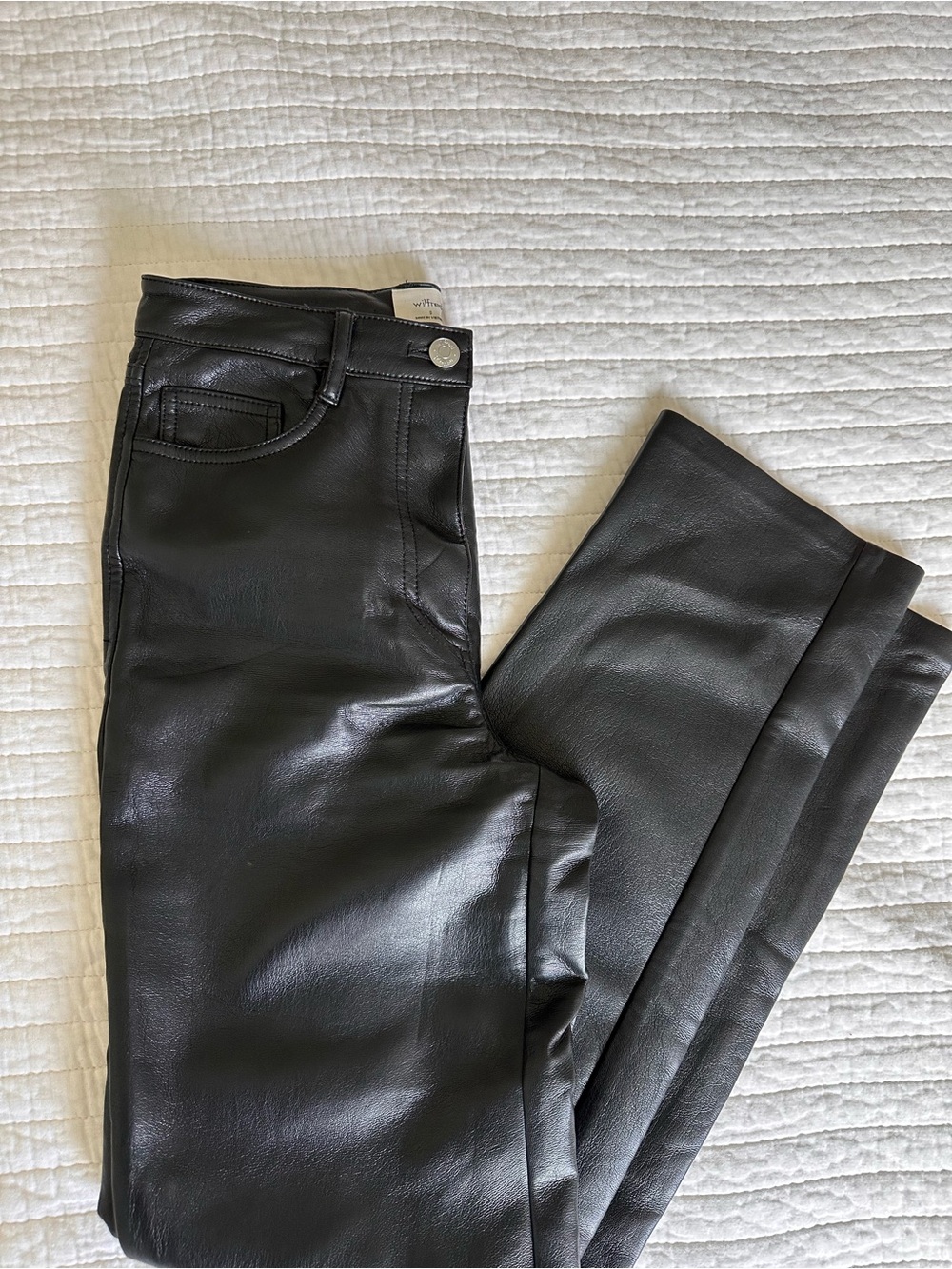 Aritzia- Wilfred Black Straight-Leg Faux Leather Jeans- Size 0